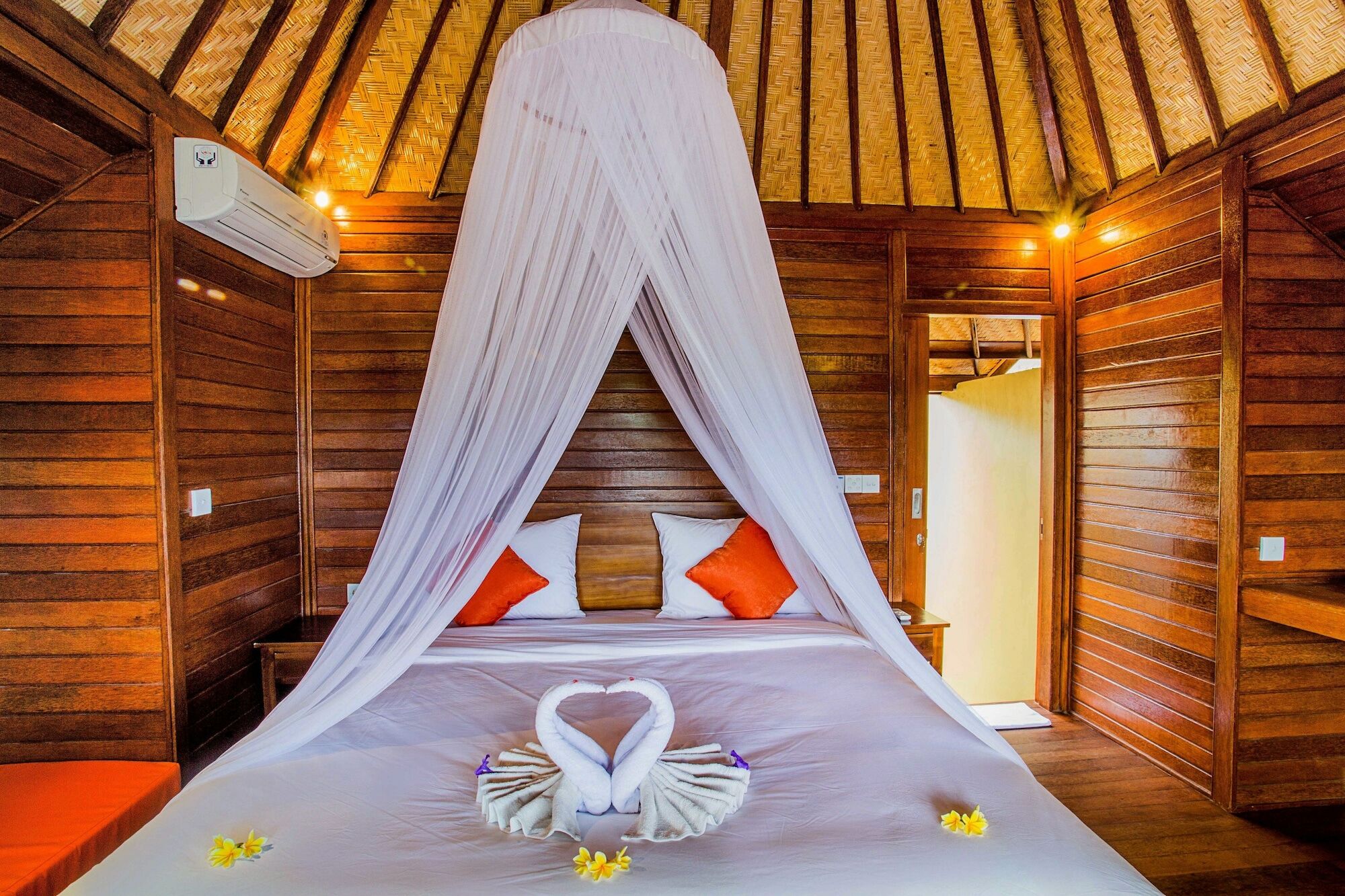 Samanta Huts Hotel Lembongan Kültér fotó